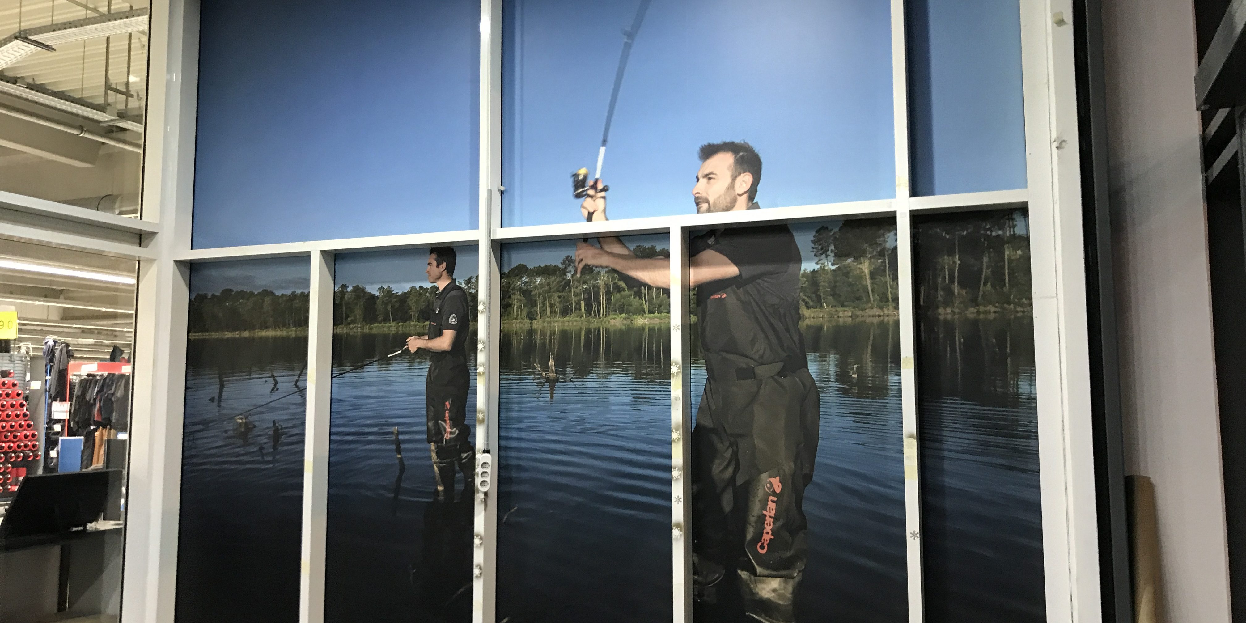 Üvegtakarás horgászokkal. Üvegtakarás horgászokkal.