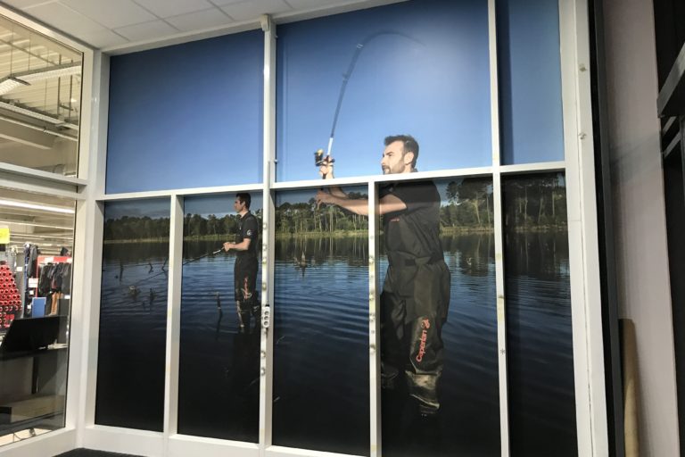 Üvegtakarás horgászokkal. Üvegtakarás horgászokkal.