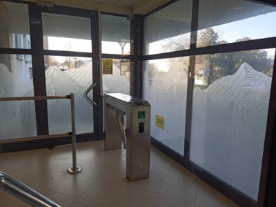 FBI rendőrség dekor homokfújt fólia vágással.